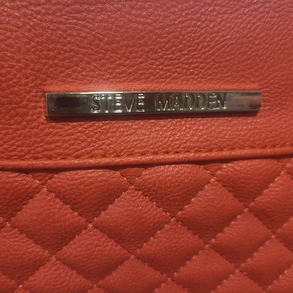 Steve Madden Coral Quilted Shoulder Crossbody Bag - Picture 3 of 15